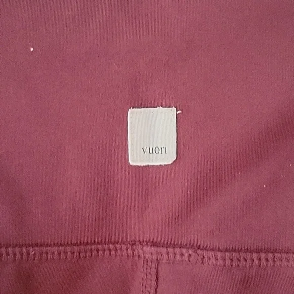 Vuori Red and Gray Performance Leggings Medium - Picture 3 of 3